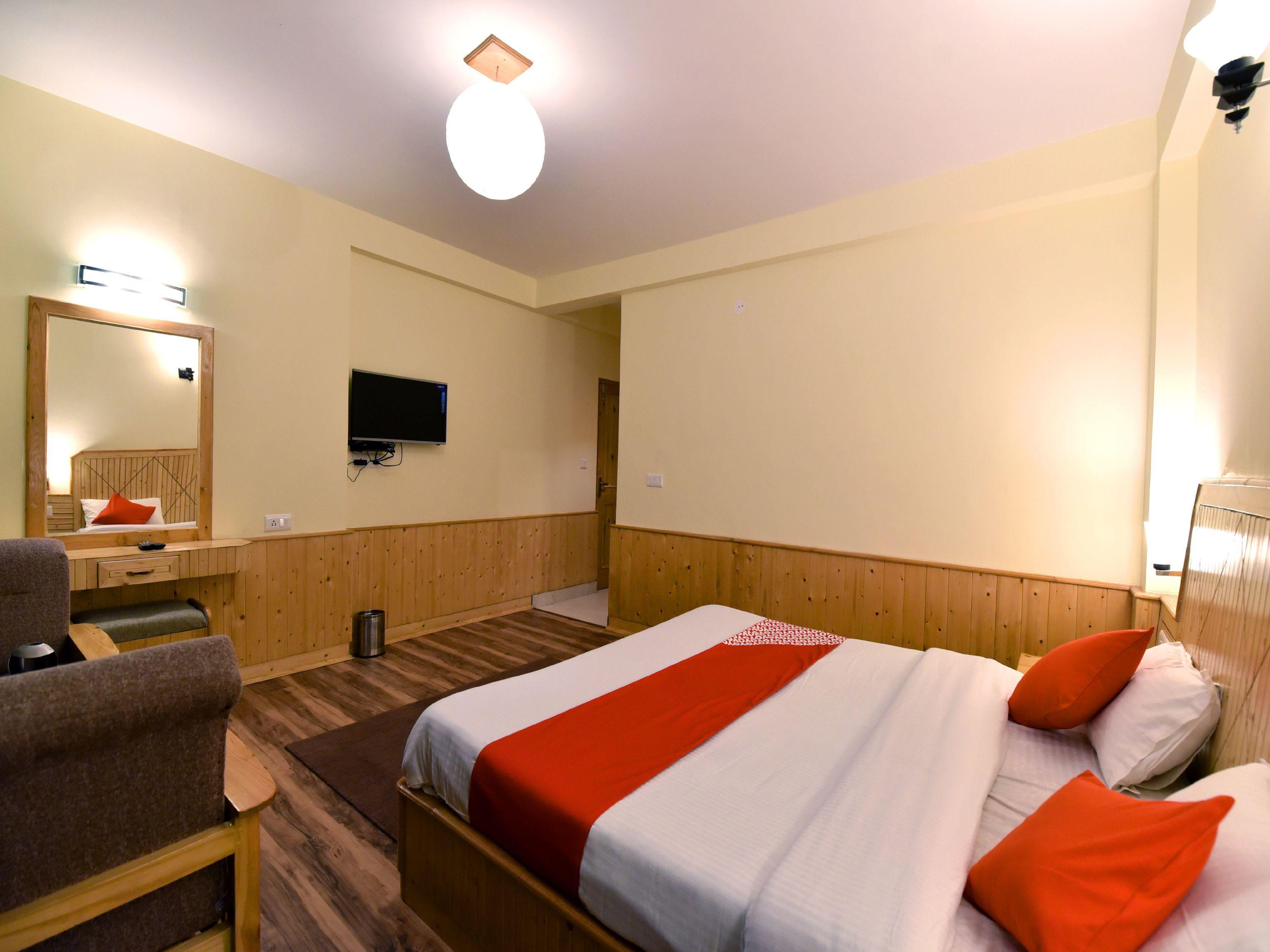 Oyo 12735 The Manali Lodge - Manali (Himachal Pradesh) — Photos 3
